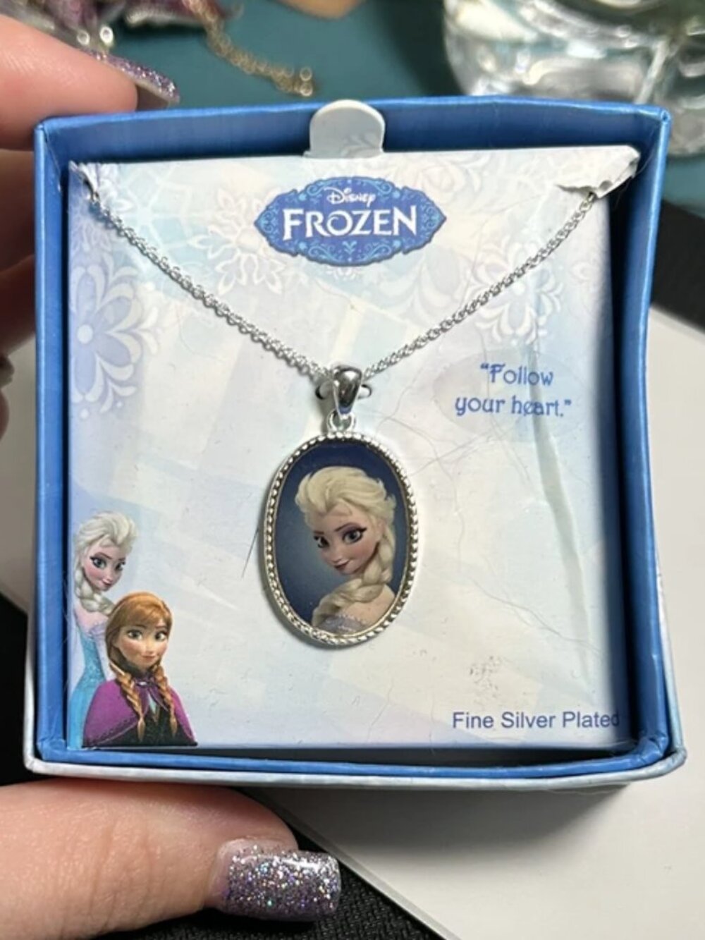 Disney Frozen Elsa Oval Pendant Necklace Fine Silver Plated NIB Kohl's $60 MSRP